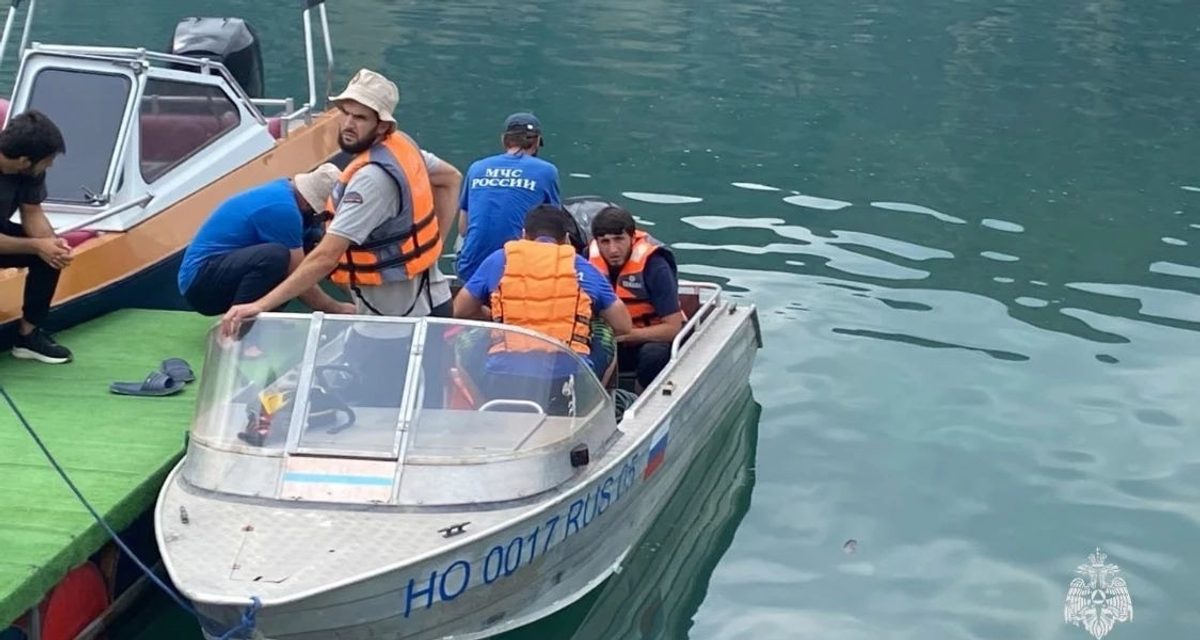 Спасатели МЧС ищут пропавшего мужчину на Ирганайском водохранилище